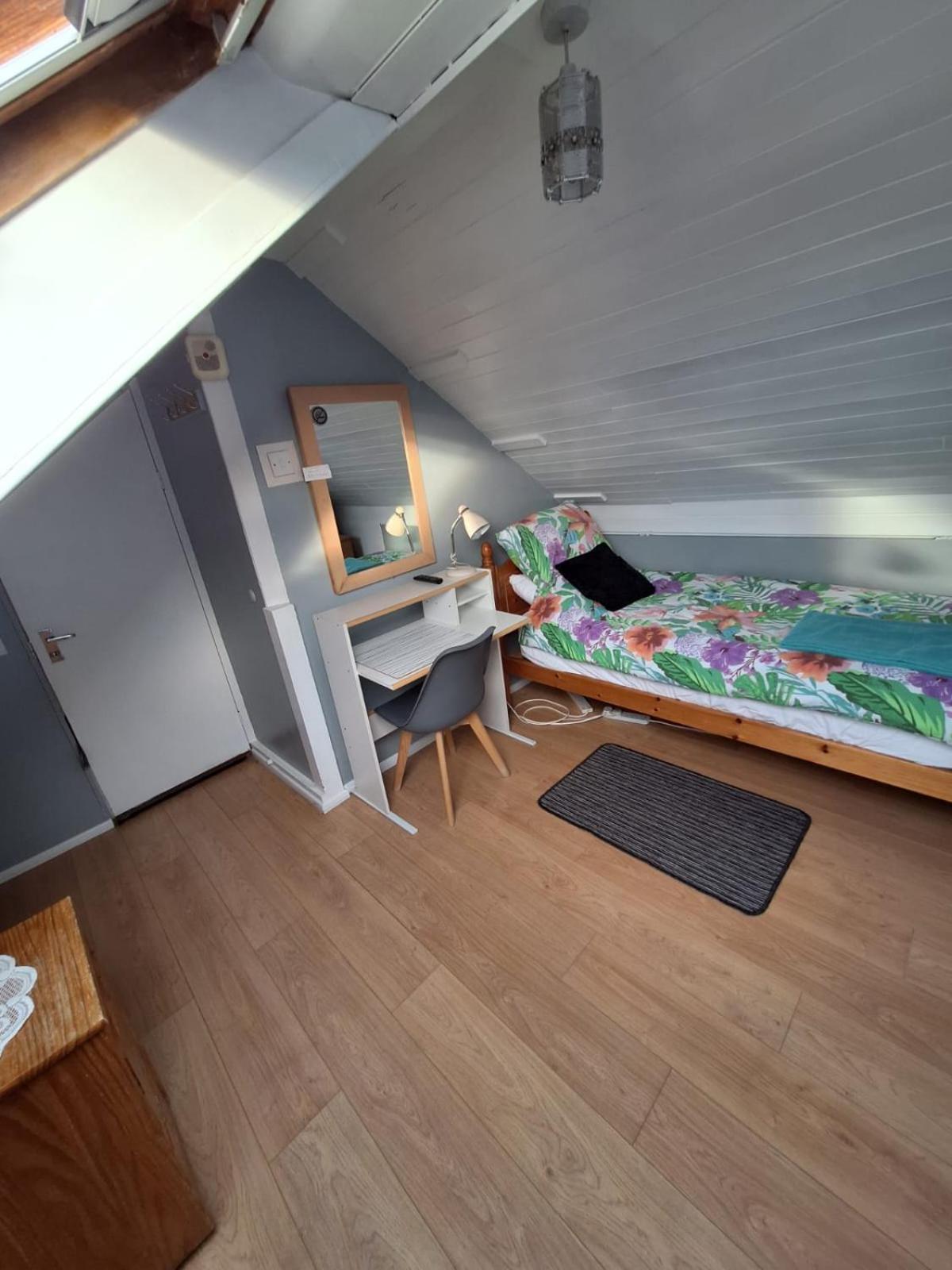Harrow B & B 외부 사진
