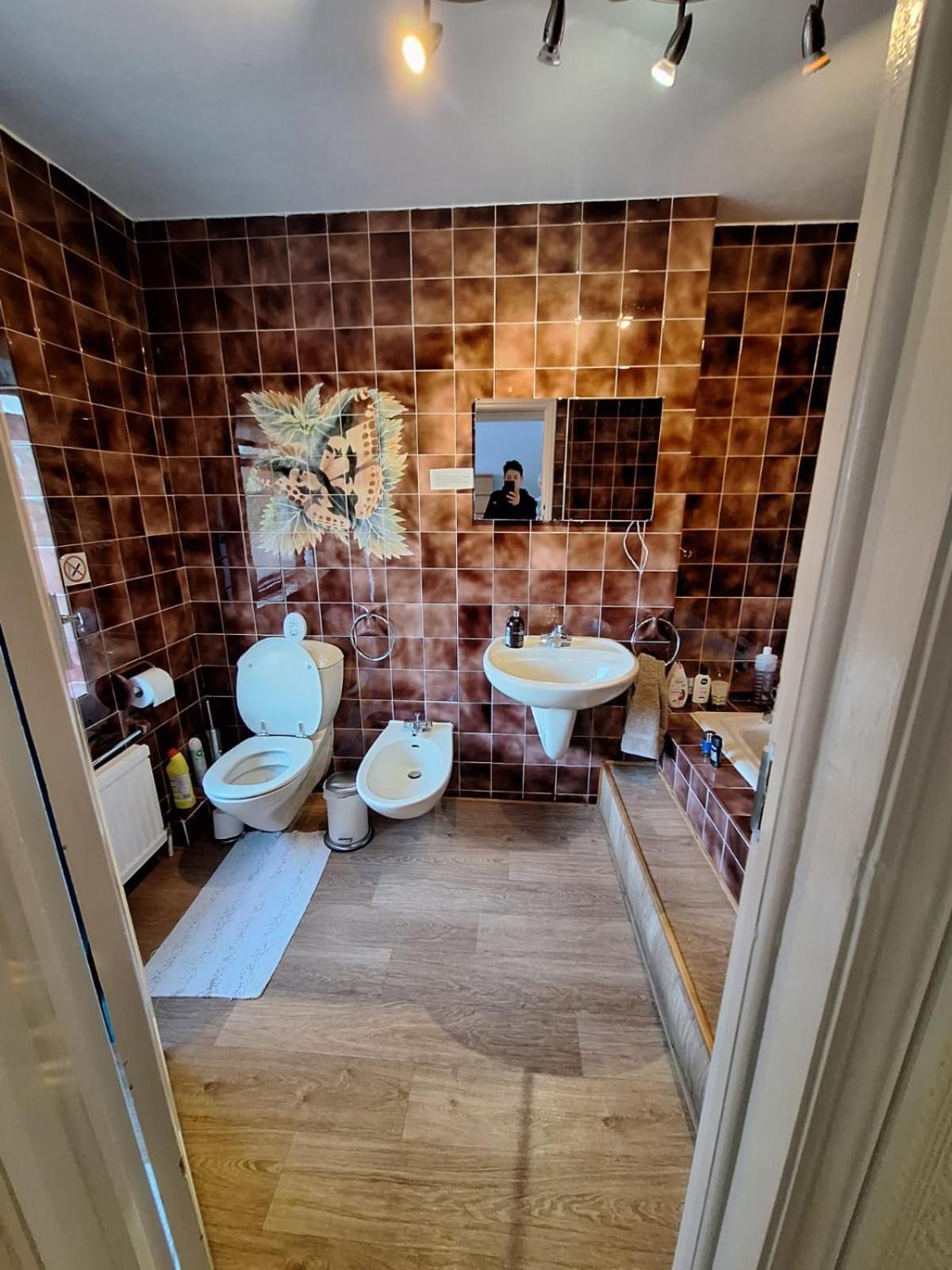 Harrow B & B 외부 사진