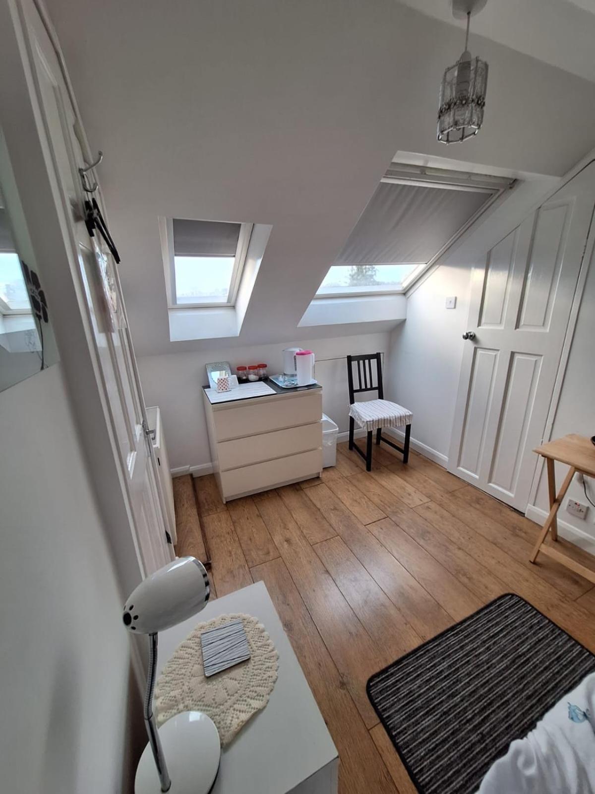 Harrow B & B 외부 사진